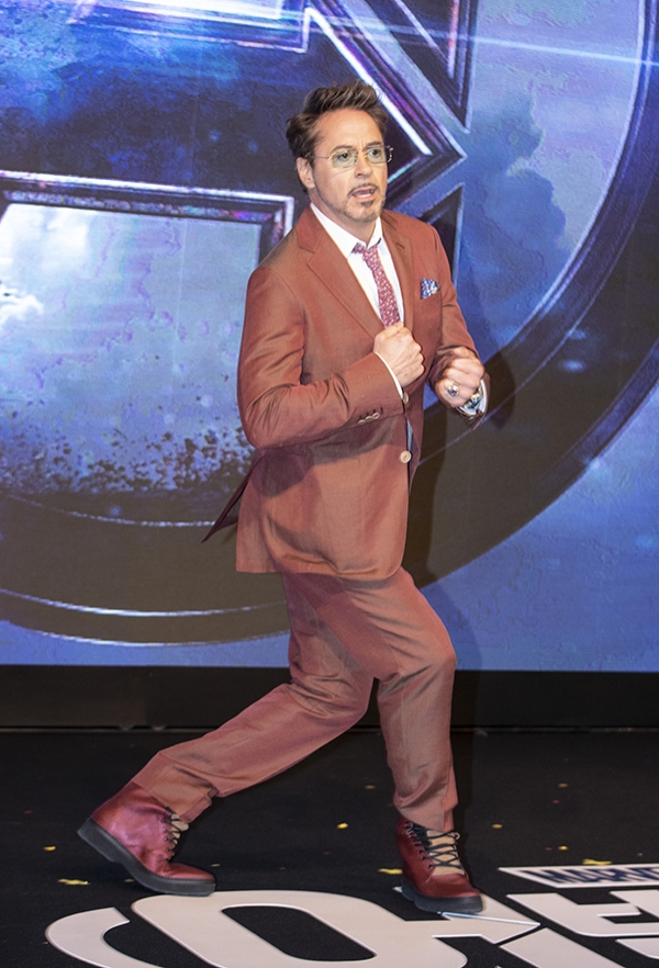 ‘로다주’ 로버트 다우니 주니어는 15일 열린 공식 기자회견에서 댄스본능을 펼쳐 보였다. Ⓒ 이활