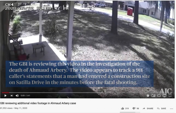 아흐마우드가 사건 발생 전 주택공사 현장을 둘러보는 영상 (사진 = 유튜브 영상 캡처)